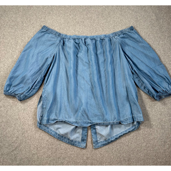 Crown & Ivy Off Shoulder Split Back Blouse Blue Chambray Women Medium 3/4 Sleeve - Picture 1 of 7